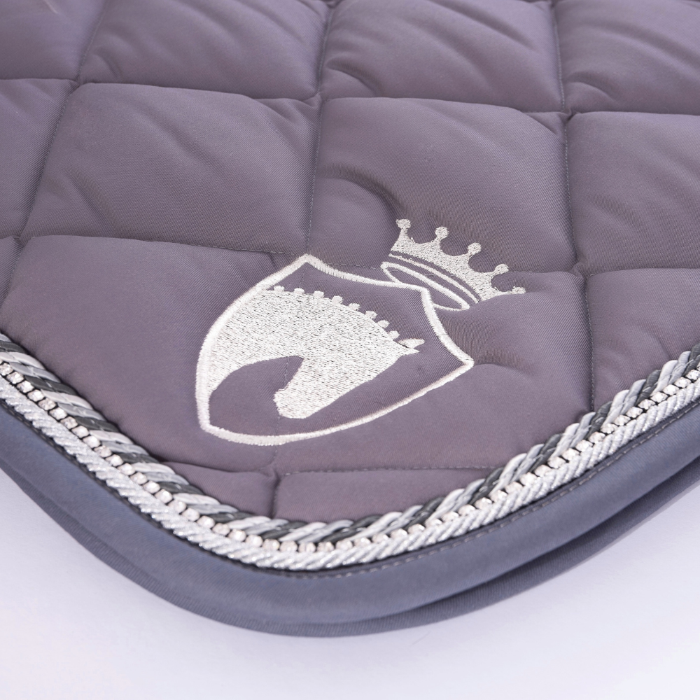 Dressage saddle pad